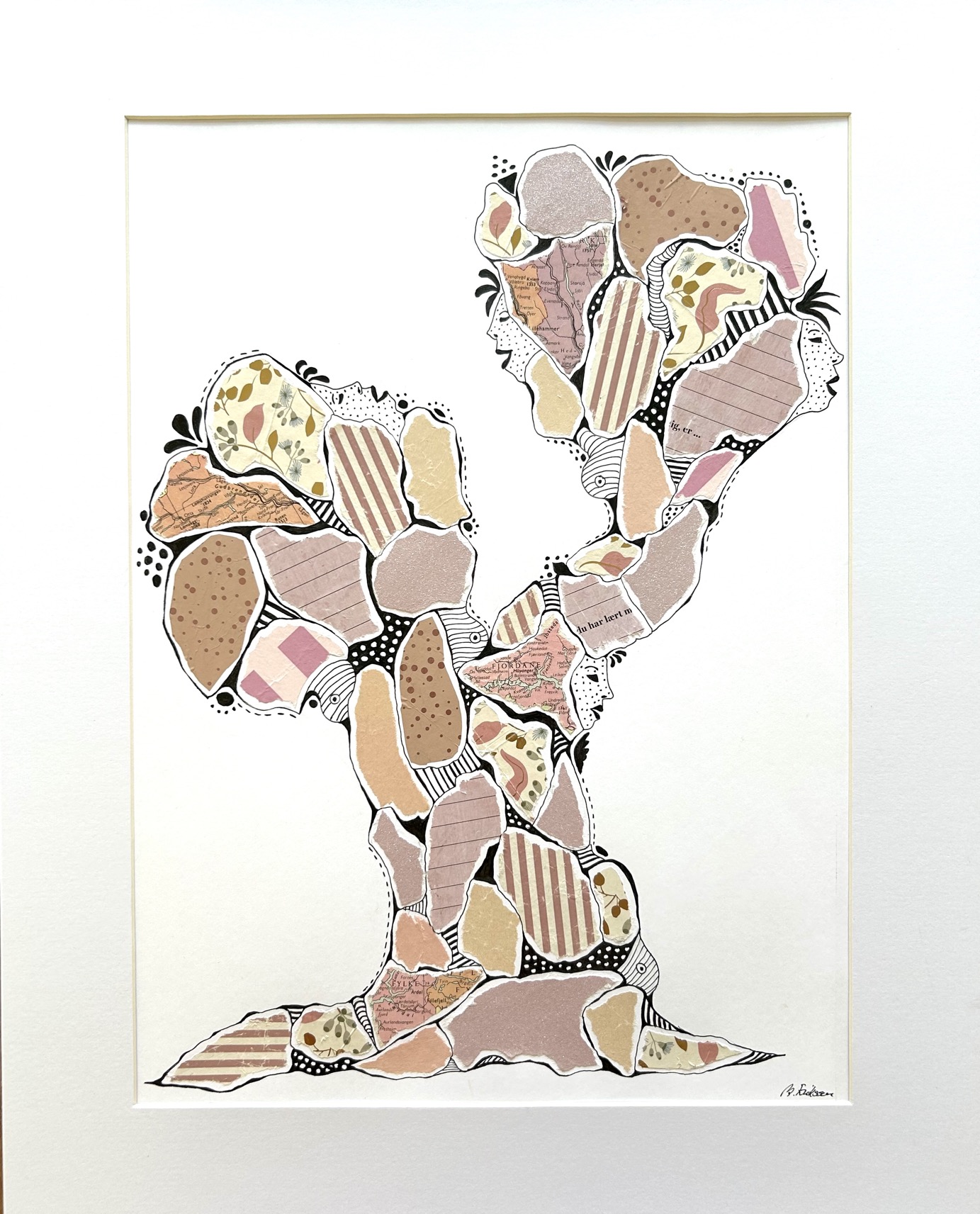 Billedkunst. Collage på papir. Unikke collagebilleder. Collage billeder.  Collage kunst af Birgitte Eriksson.